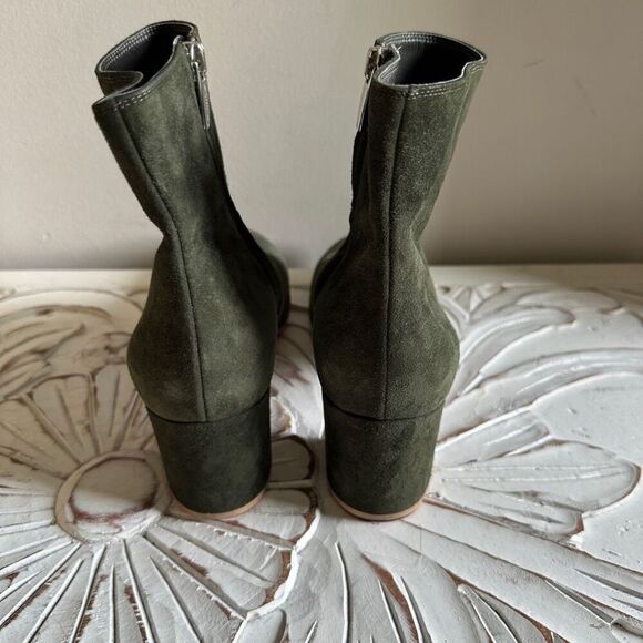 Gianvito Rossi Margaux Suede booties size 40 - Picture 3 of 11